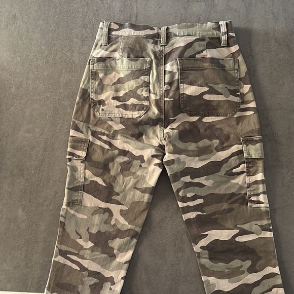 J. Crew Vintage Straight Cargo Pants - Picture 3 of 10